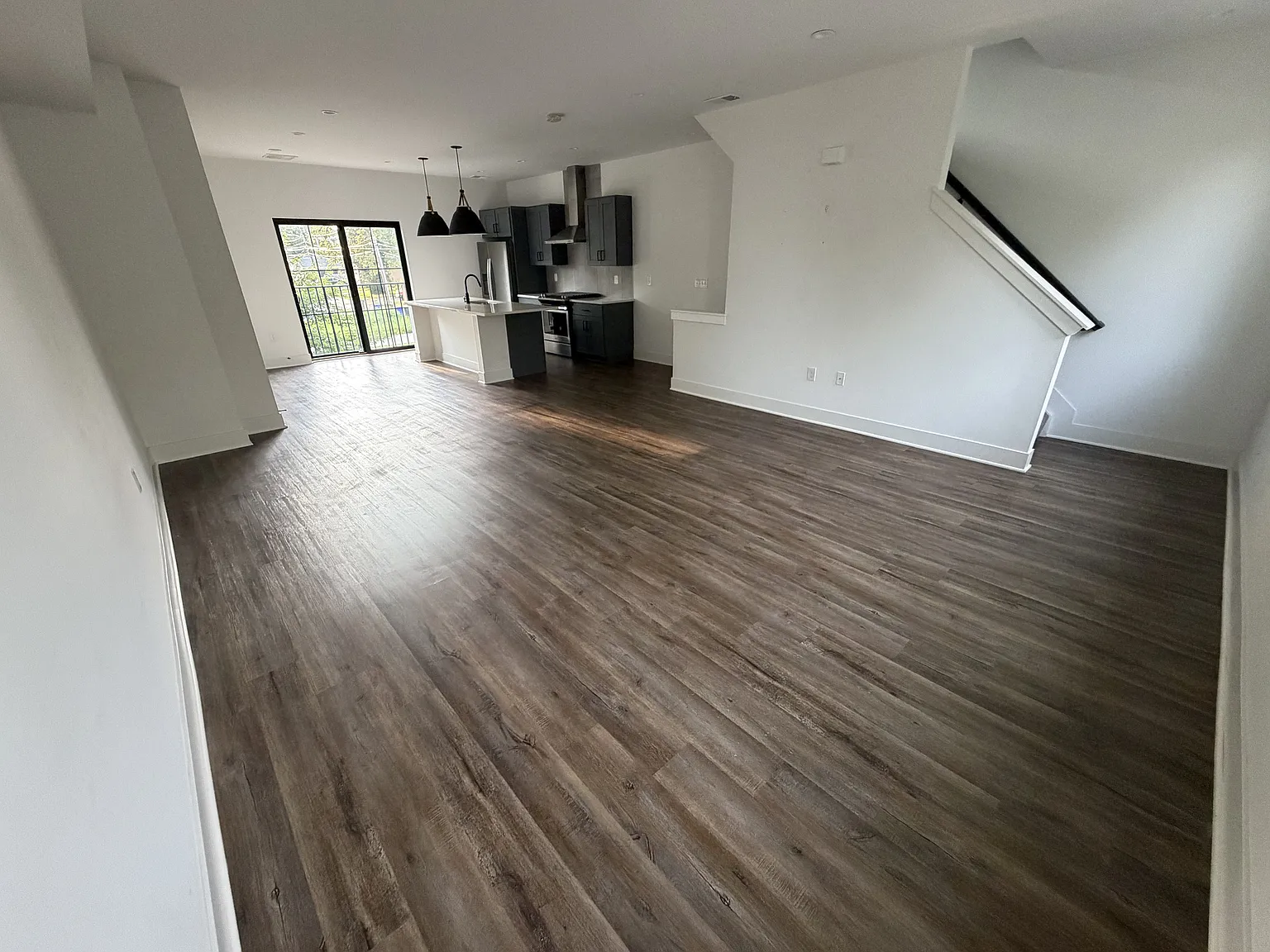 355 Loeffler Ave — Photo 2