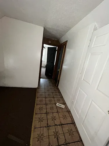 2034 Switzer Ave Photo 1