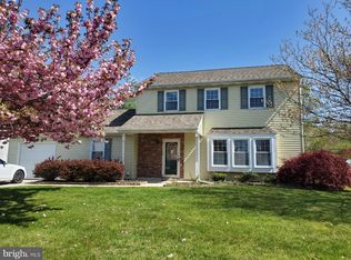 33 Hartford Rd, Sewell, NJ 08080