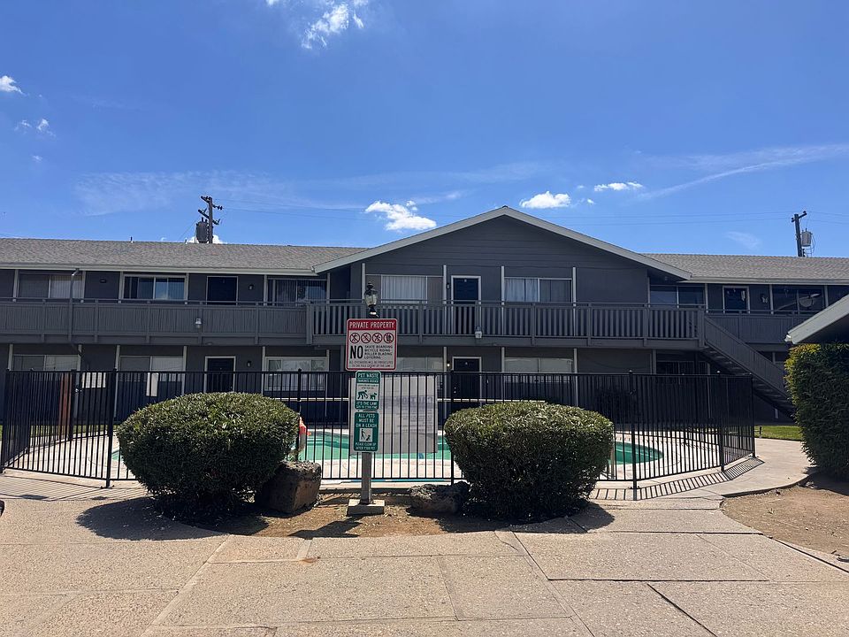 1st image of 1115 W Simpson Ave #R