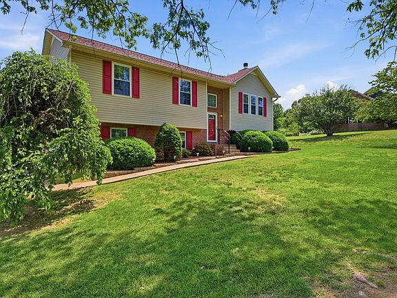 5th image of 206 Brookhaven Dr