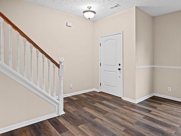3rd image of 2867 Katmai Ct