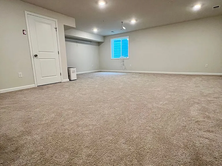 38 Fonthill Ct — Photo 26