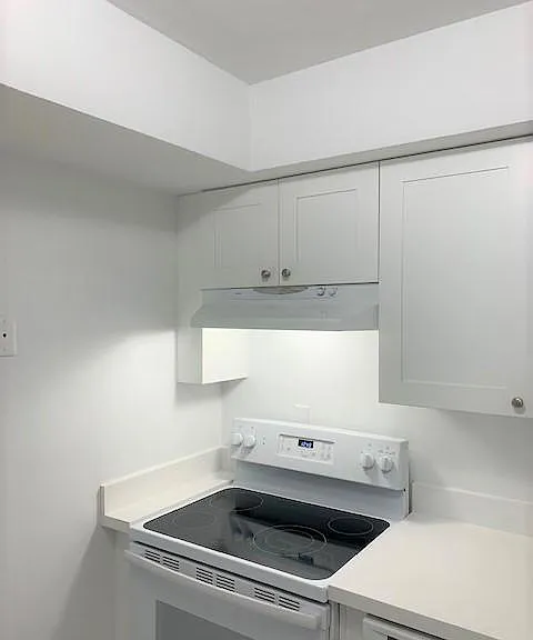 3912 Ponce De Leon Blvd — Photo 12