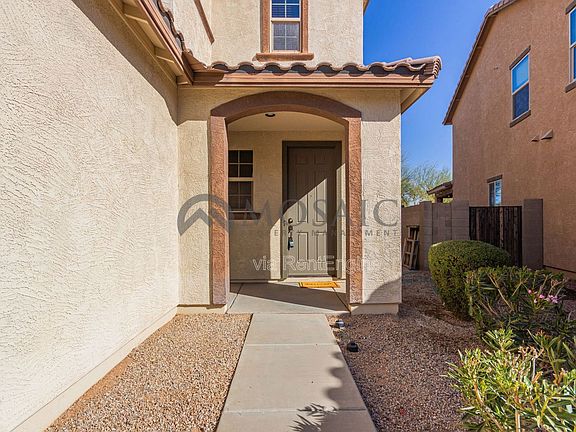 3rd image of 40254 W Molly Ln