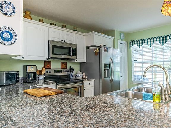 5th image of 2115 SE Wild Meadow Cir #104
