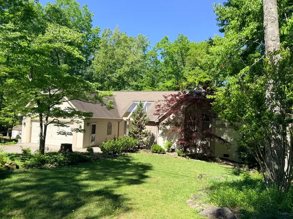 106 Fairhaven Dr, Fairfield Glade, TN 38558