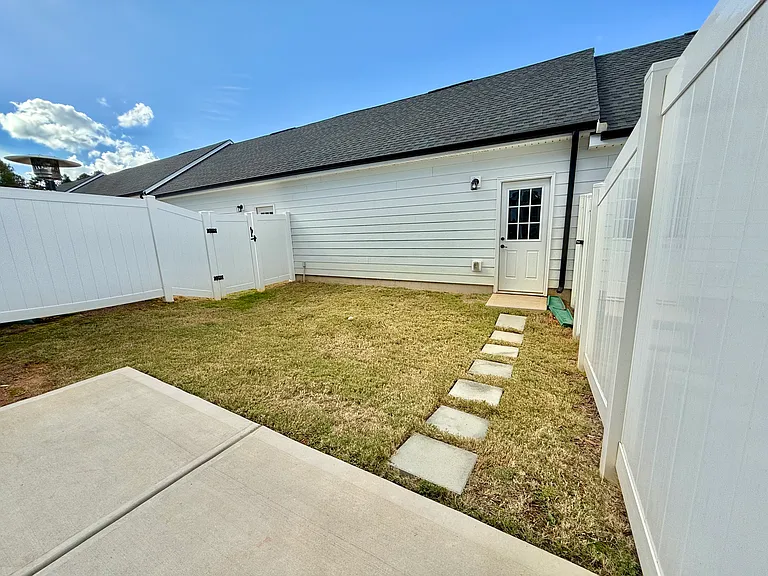 5044 Patton Dr — Photo 18