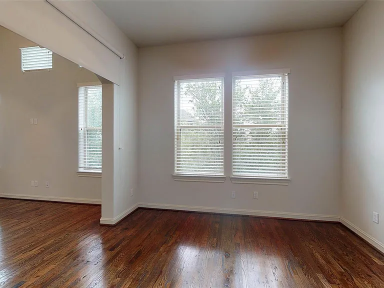 1708 Upland Lakes — Photo 19