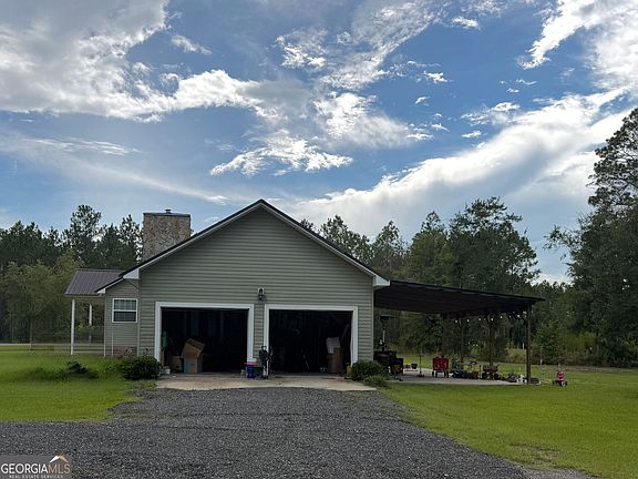 5th image of 3231 Pear Ave