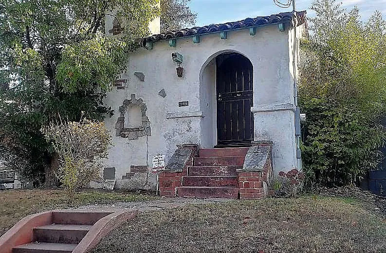 3408 Simmons St photo 1