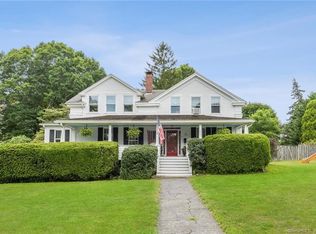 14 W Mystic Ave, Groton, CT 06355