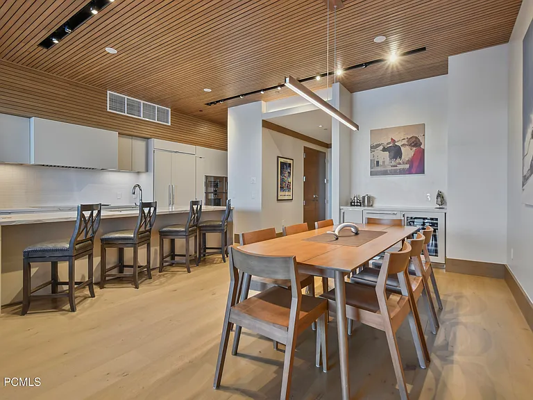 8680 Empire Club Dr — Photo 14