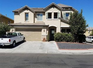 1007 Papaya St, Madera, CA 93638