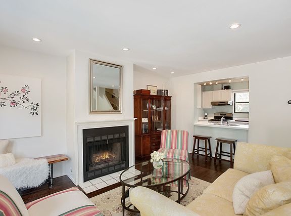 4th image of 4555 N Hermitage Ave