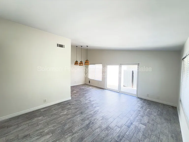 3623 Harbor Crest Way — Photo 5