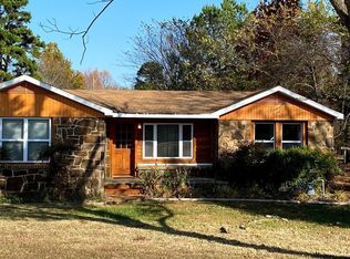 3820 E Huntsville Rd, Fayetteville, AR 72701