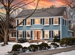 9 Benton Rd, Saginaw, MI 48602