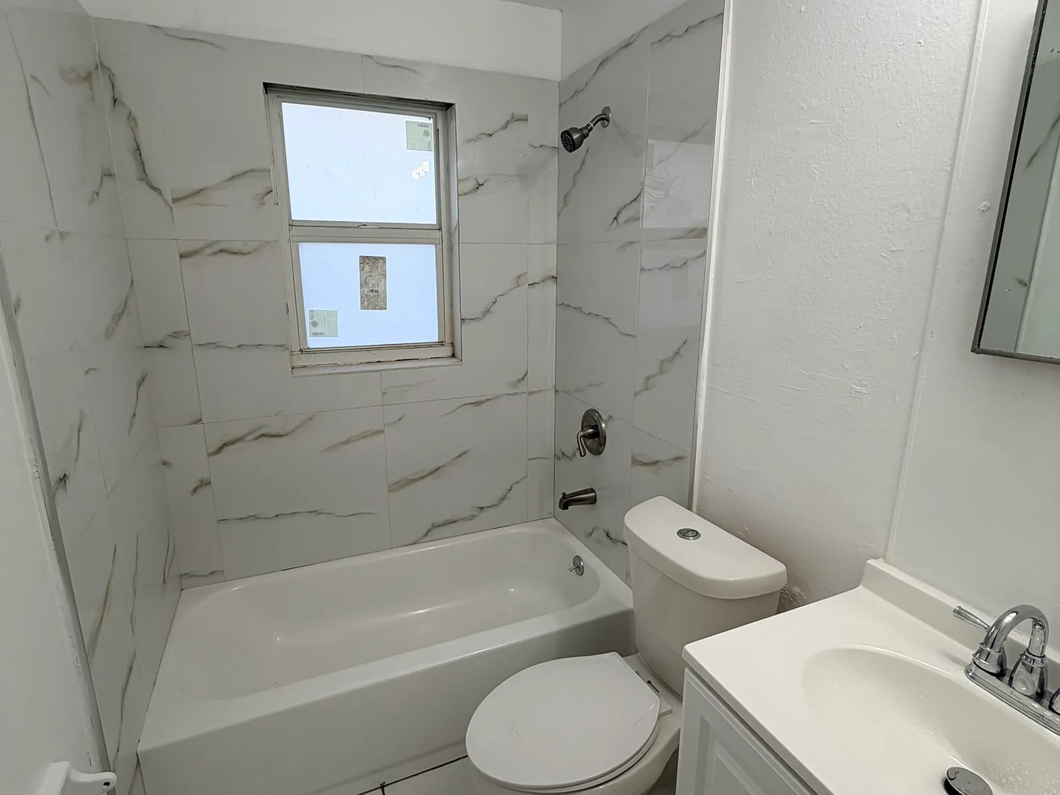 2 bed, $1,200 — Photo 3