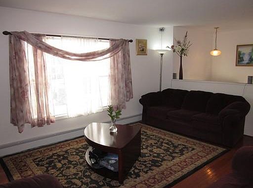 5th image of 275 Rumonoski Dr