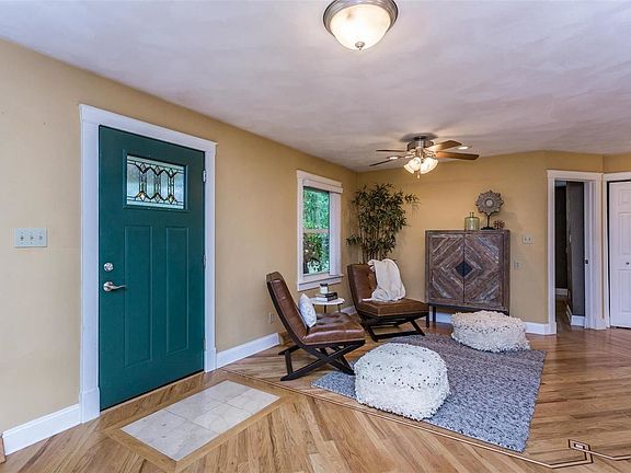 5th image of 530 Oak Hill Dr