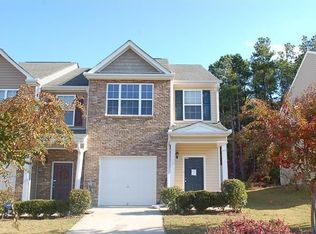5070 Lincoln Dr, Fairburn, GA 30213