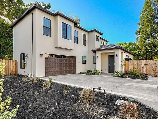 5545 Clark Ave photo 1