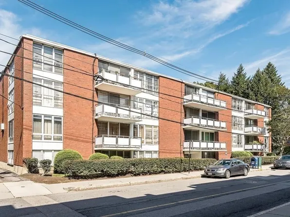 50 Park St APT 21, Brookline, MA 02446