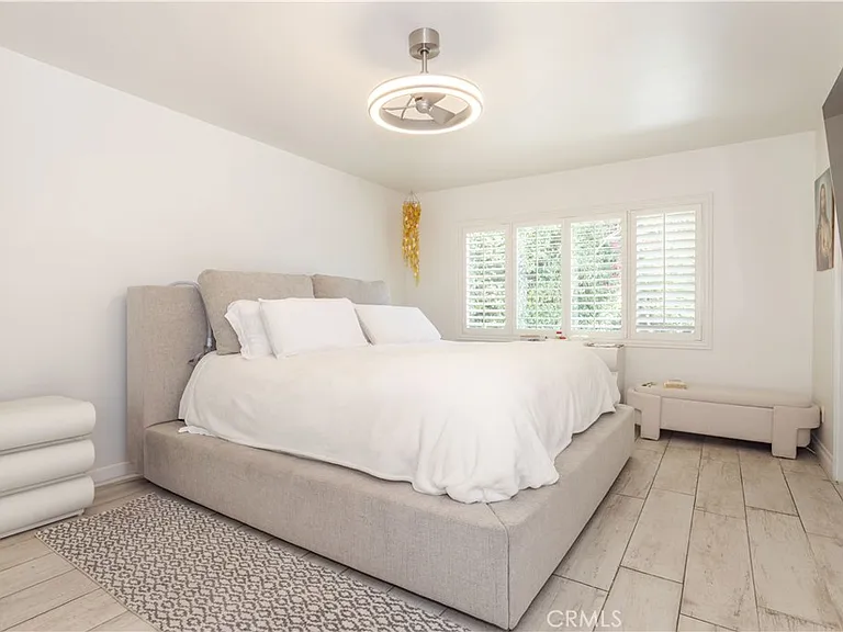19308 Lemarsh St — Photo 25