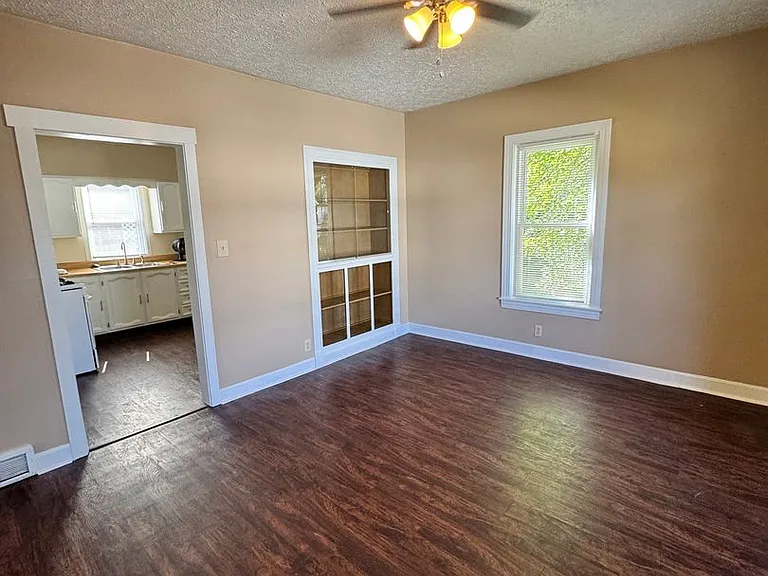 119 Olive St — Photo 5