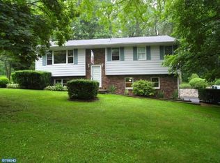 49 Old Friedensburg Rd, Reading, PA 19606