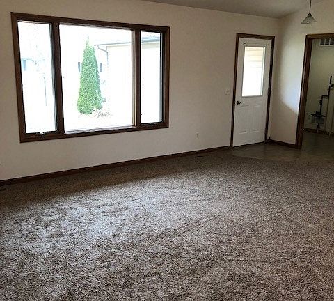 5th image of 1616 Aspen Dr