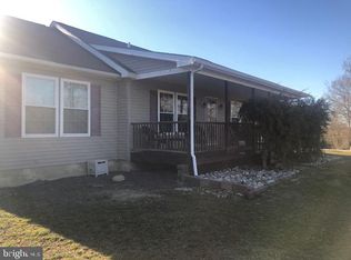 25 Biddle Rd, Mannington, NJ 08079