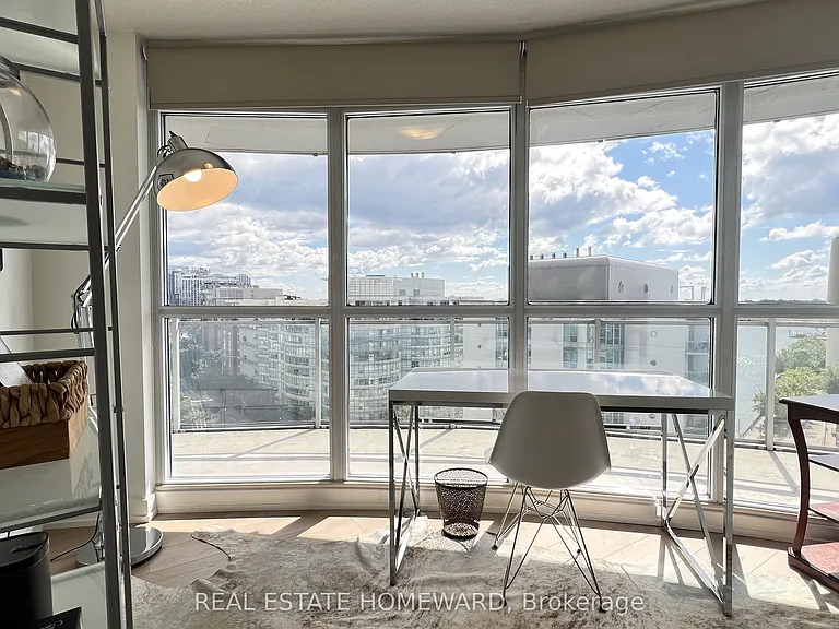 38 Dan Leckie Way #1512 — Photo 12
