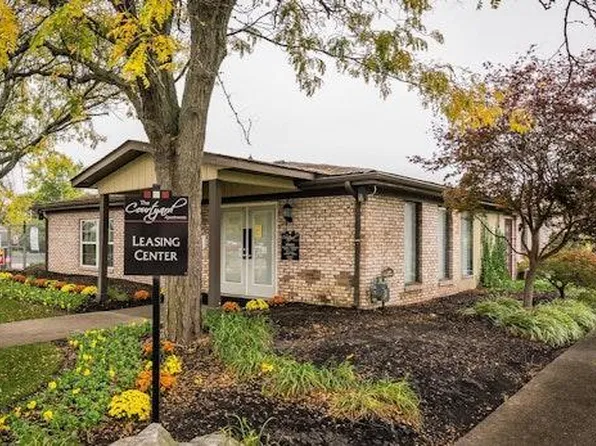 Courtyard Apartments