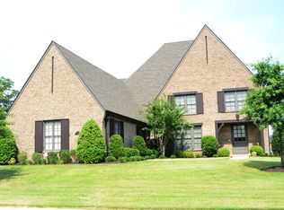 1772 N Crossberry Cv, Collierville, TN 38017