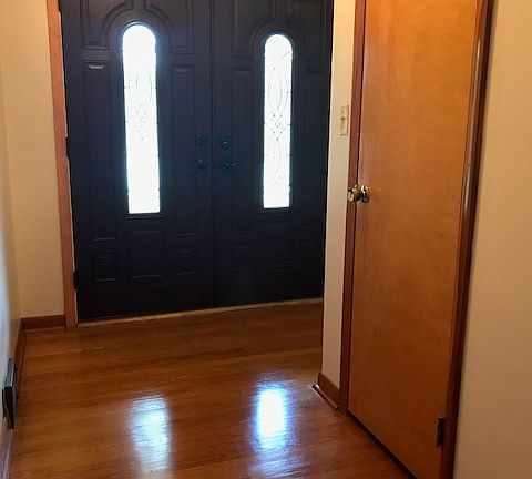 4th image of 3064 Curry St