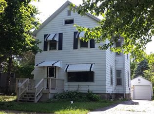 402 Lincoln St, Harvard, IL 60033