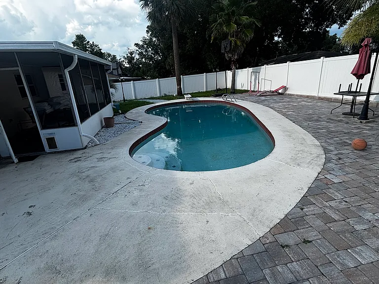 8139 Village Green Rd — Photo 2