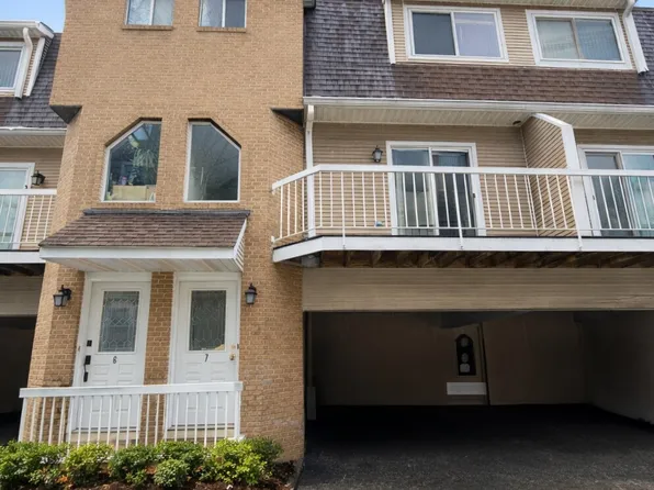 1900 Summer Street #7, Stamford, CT 06905