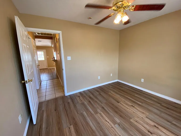 1441 Seamans Way — Photo 13