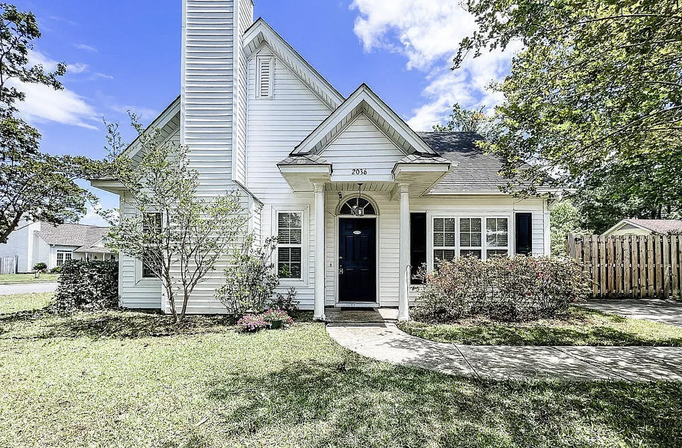 2036 White Road - Main — Photo 1