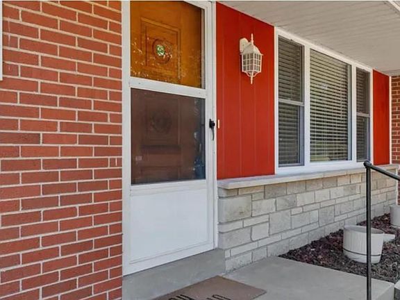 3rd image of 2324 Buller Dr