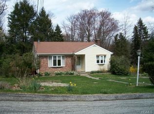 16 Brookdale Rd, Mahopac, NY 10541