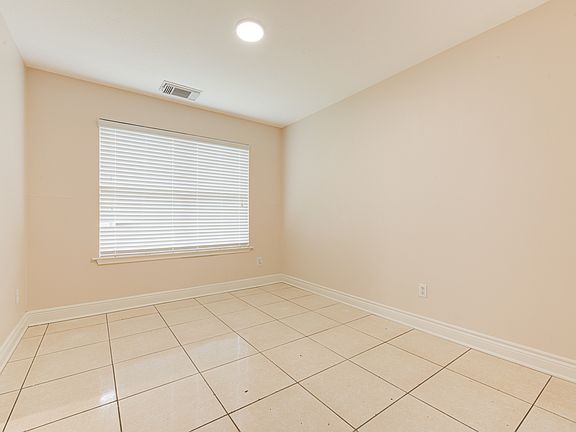5th image of 7322 Parkland Manor Dr