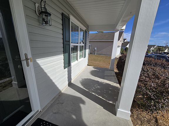 4th image of 333 Rose Bud Ln
