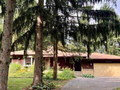 4284 Calkins Rd, Flint, MI, 48532
