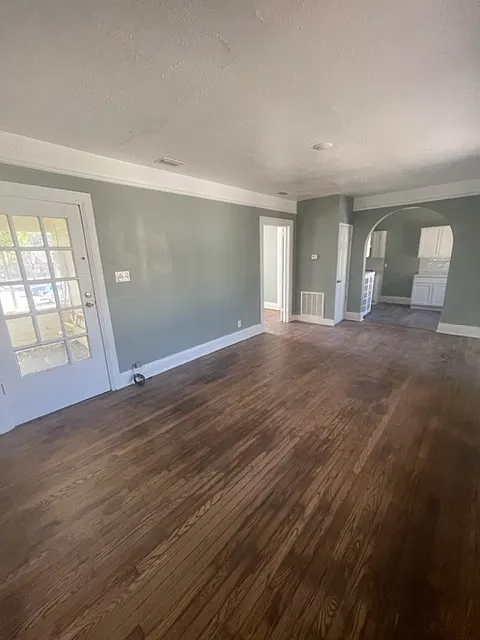 1 bed, 700 sqft, $900 — Photo 4