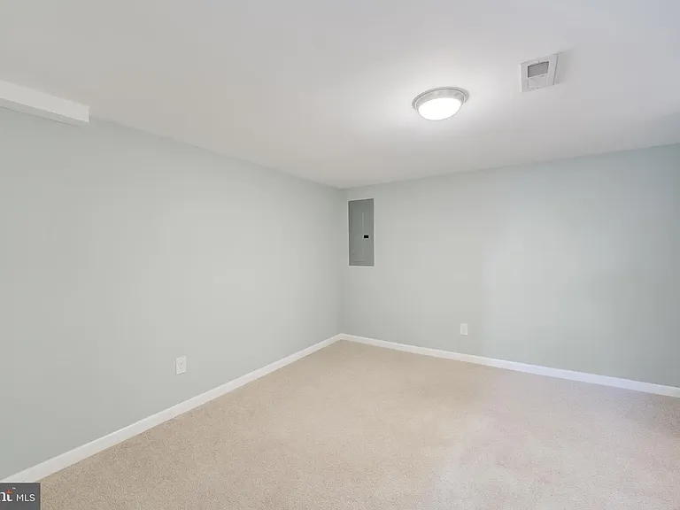 2707 Bellbrook St — Photo 2
