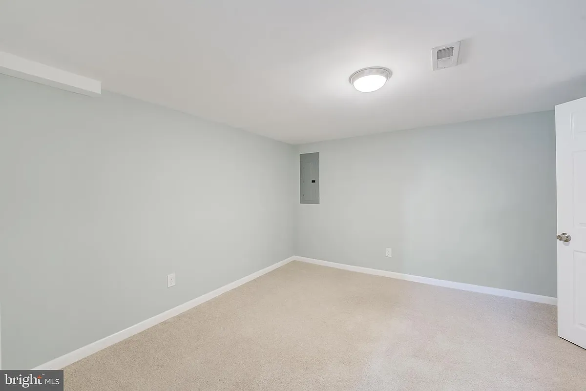 Building Photo - 2707 Bellbrook St